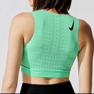 Nike Top Womens Dri-Fit Crop Top